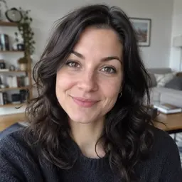 Simona J.